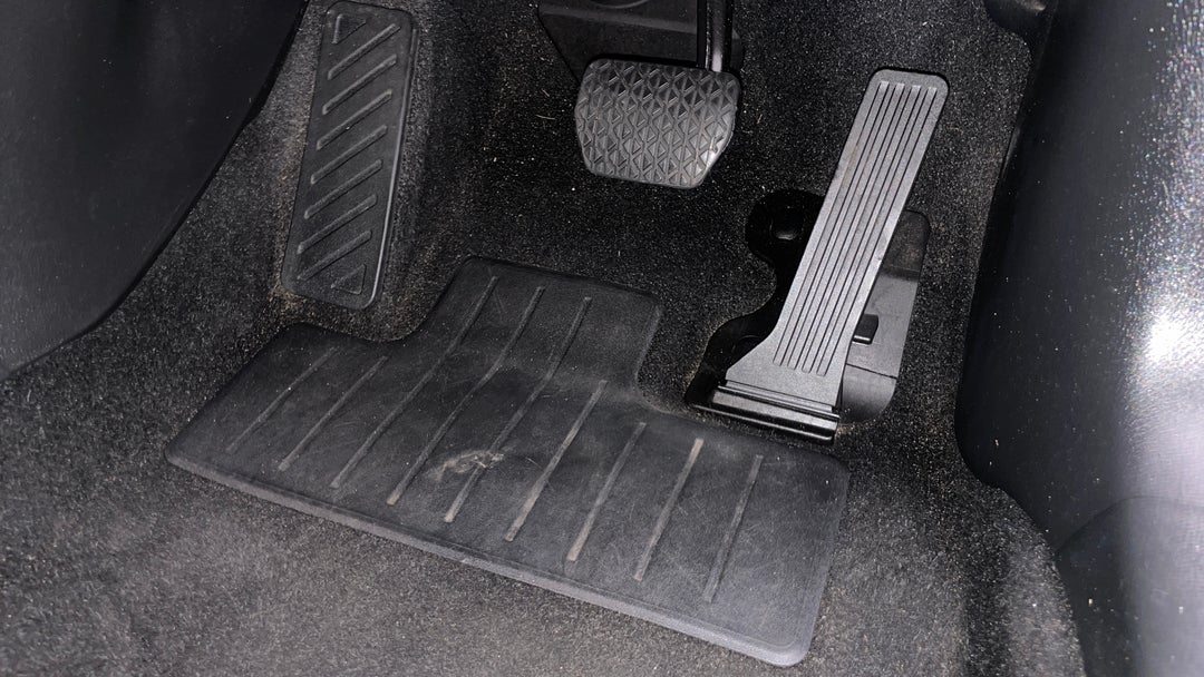 Pedals and Footmat