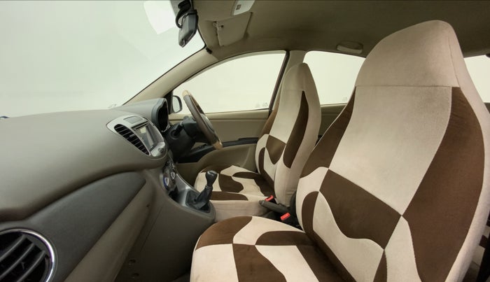 2014 Hyundai i10 SPORTZ 1.1 IRDE2, Petrol, Manual, 49,726 km, Right Side Front Door Cabin