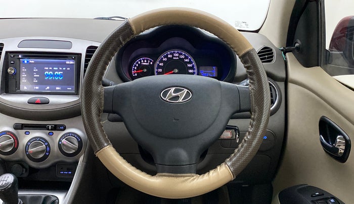 2014 Hyundai i10 SPORTZ 1.1 IRDE2, Petrol, Manual, 49,726 km, Steering Wheel Close Up