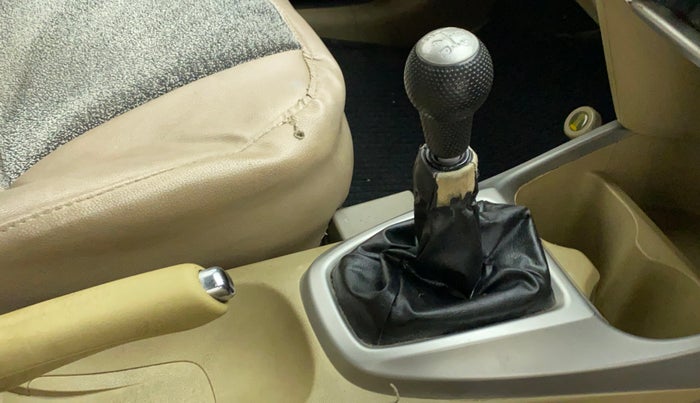 2011 Honda City 1.5L I-VTEC V MT, Petrol, Manual, 71,596 km, Gear lever - Boot cover slightly torn