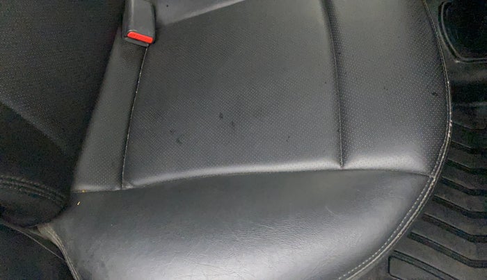 2019 Hyundai Elite i20 MAGNA PLUS 1.4 CRDI, Diesel, Manual, 62,874 km, Second-row right seat - Cover slightly torn