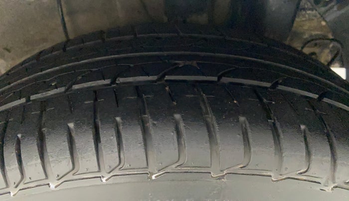 2019 Hyundai Elite i20 MAGNA PLUS 1.4 CRDI, Diesel, Manual, 62,874 km, Left Rear Tyre Tread