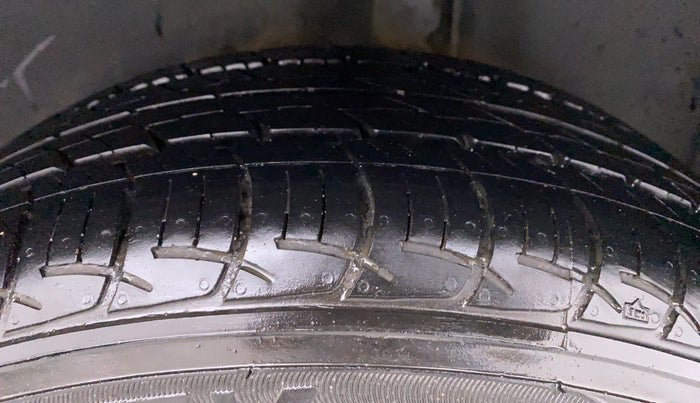 2015 Volkswagen Cross Polo HIGHLINE PETROL, Petrol, Manual, 60,836 km, Left Rear Tyre Tread