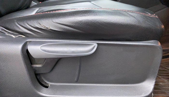 2015 Volkswagen Cross Polo HIGHLINE PETROL, Petrol, Manual, 60,836 km, Driver Side Adjustment Panel