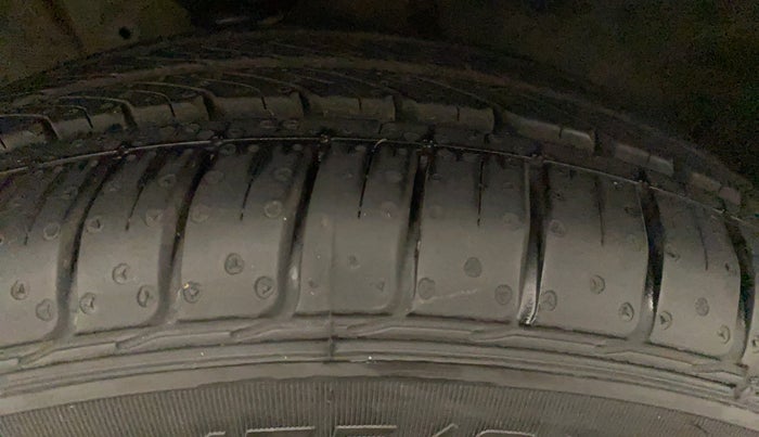 2017 Maruti IGNIS DELTA 1.2, CNG, Manual, 56,219 km, Left Rear Tyre Tread