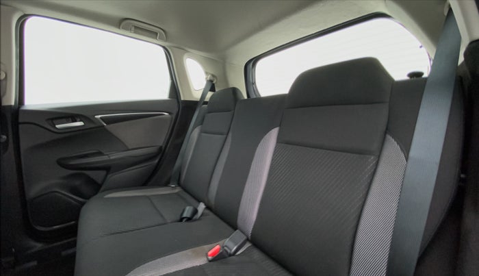 2017 Honda WR-V 1.2 i-VTEC VX MT, Petrol, Manual, 36,733 km, Right Side Rear Door Cabin
