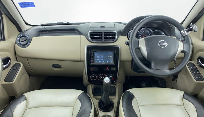 2016 Nissan Terrano XL P, Petrol, Manual, 39,999 km, Dashboard