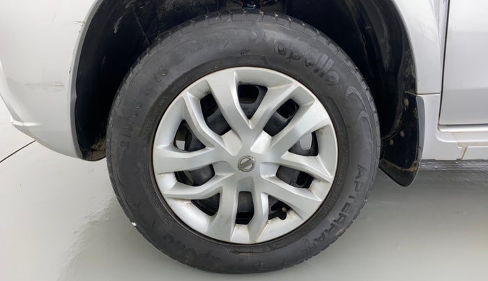 2016 Nissan Terrano XL P, Petrol, Manual, 39,999 km, Left Front Wheel