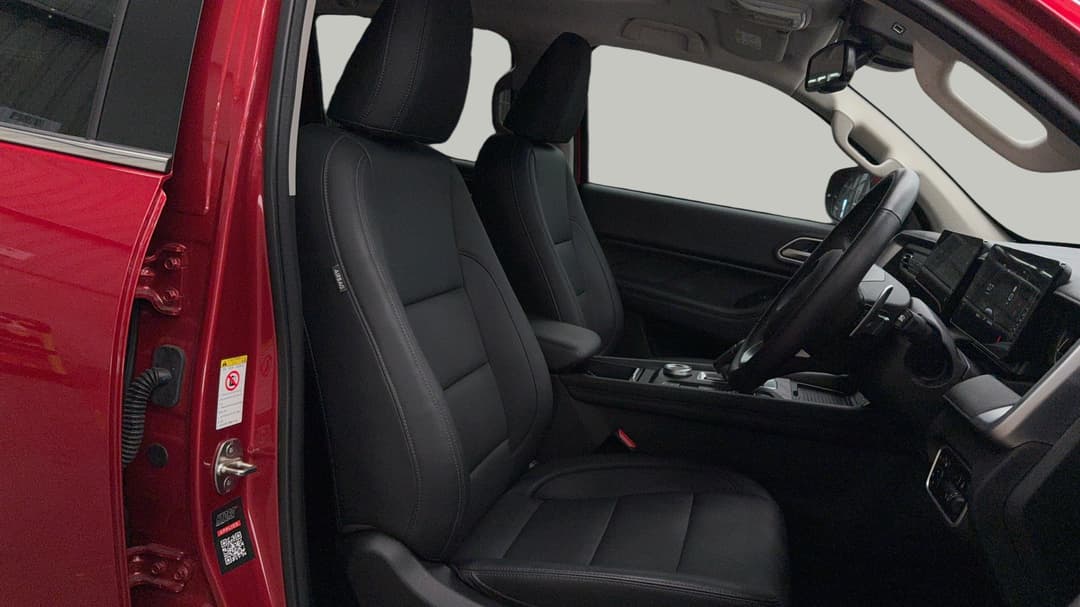 2025 GWM Cannon Ultra (4x4), Automatic, 9646 km, Right Side Front Door Cabin View