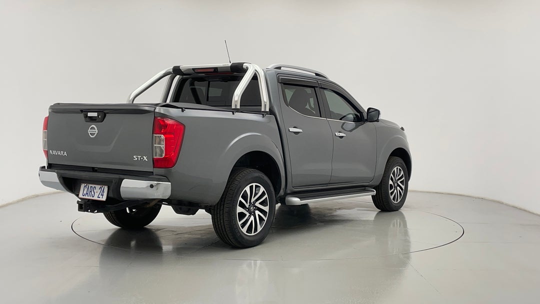 Right Back Diagonal (45- Degree) View