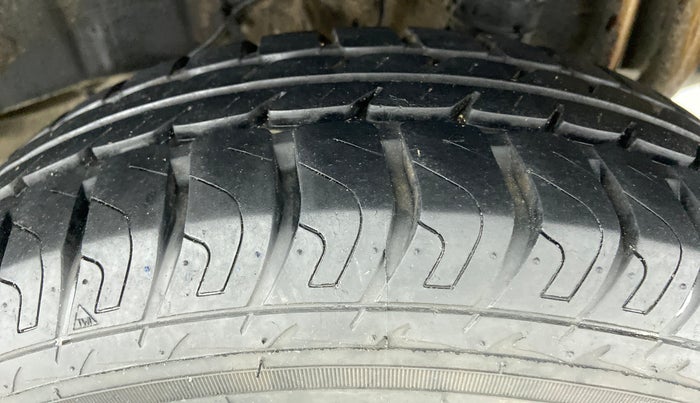 2016 Datsun Go T, Petrol, Manual, 12,476 km, Left Rear Tyre Tread