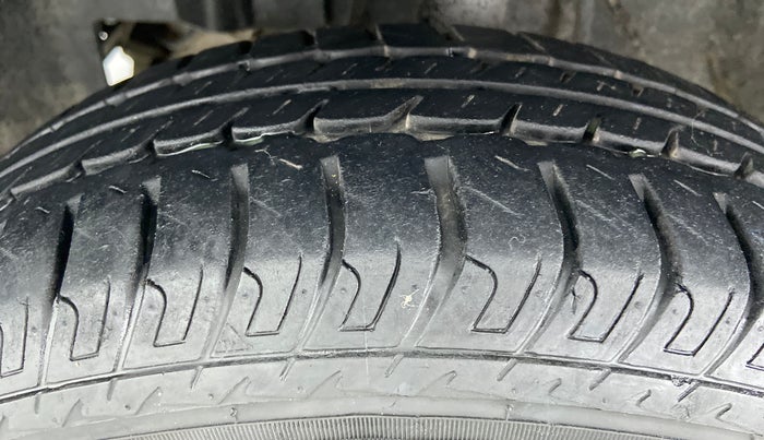 2016 Datsun Go T, Petrol, Manual, 12,476 km, Left Front Tyre Tread