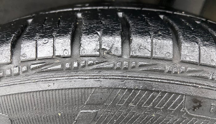 2017 Hyundai Xcent S 1.2, Petrol, Manual, 39,080 km, Left Rear Tyre Tread