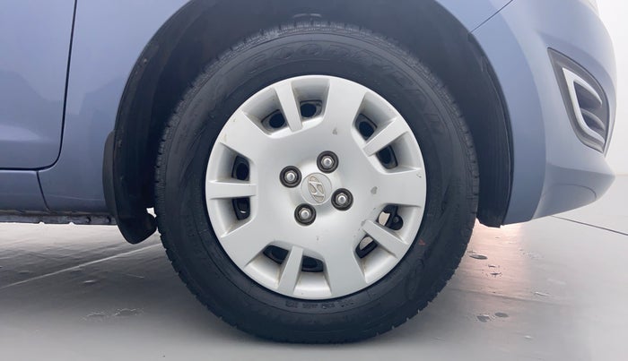 2012 Hyundai i20 MAGNA O 1.2, Petrol, Manual, 31,689 km, Right Front Tyre