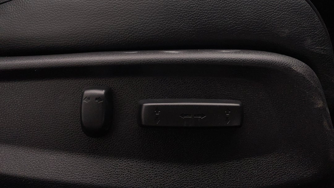 2017 Honda Civic Rs, Automatic, 68053 km, Drivers Side Adjustment Panel