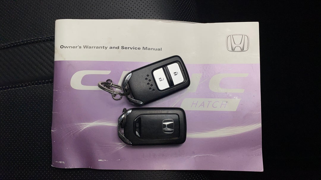 2017 Honda Civic Rs, Automatic, 68053 km, Key Close-up