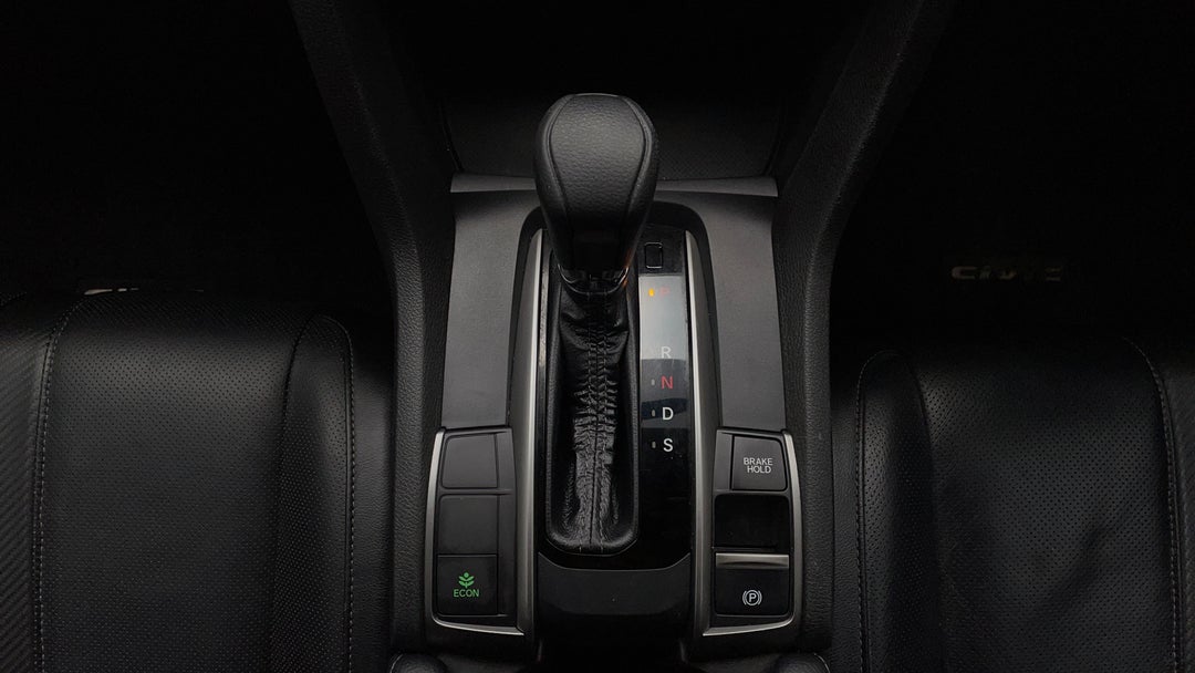 2017 Honda Civic Rs, Automatic, 68053 km, Gear Lever 