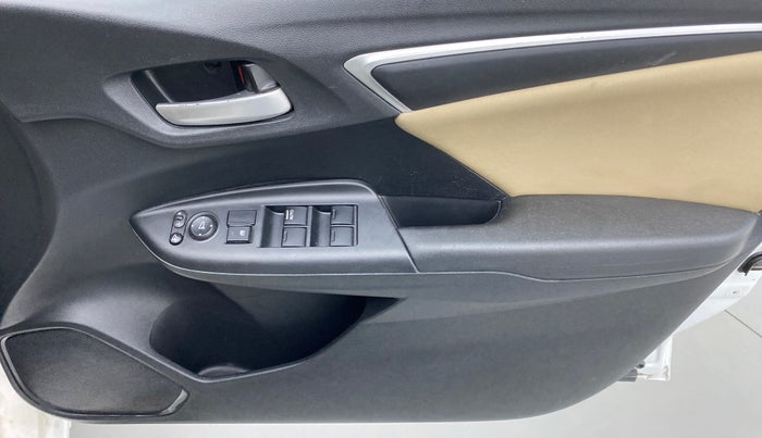2016 Honda Jazz 1.2 V AT, Petrol, Automatic, 44,008 km, Driver Side Door Panels Control