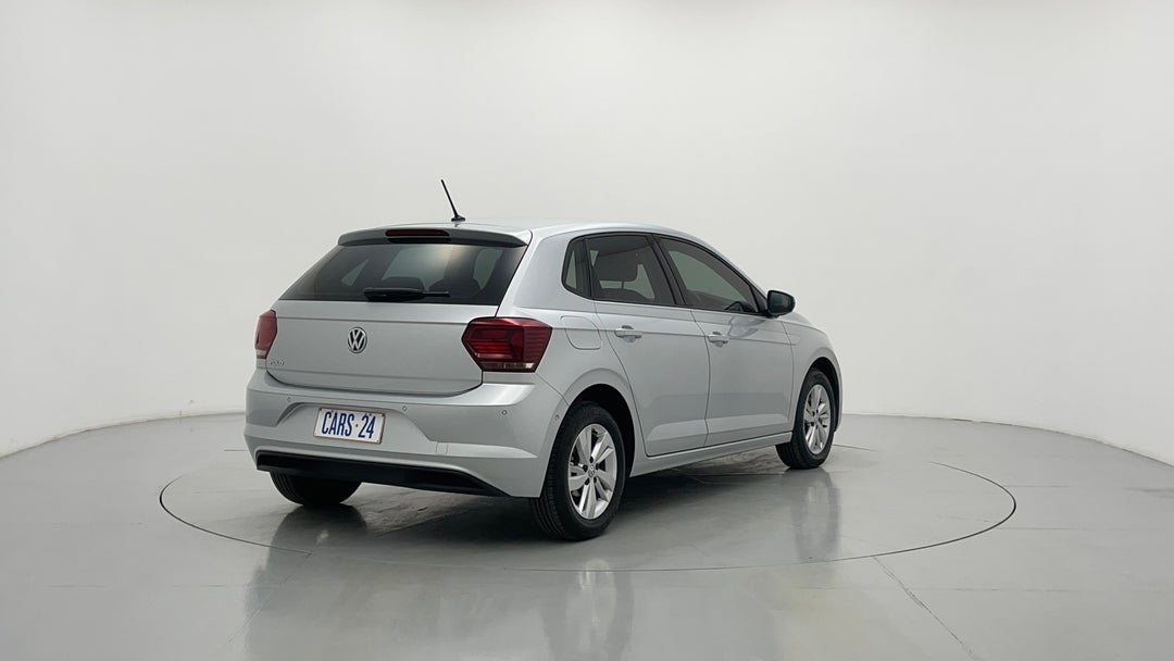 Right Back Diagonal (45- Degree) View