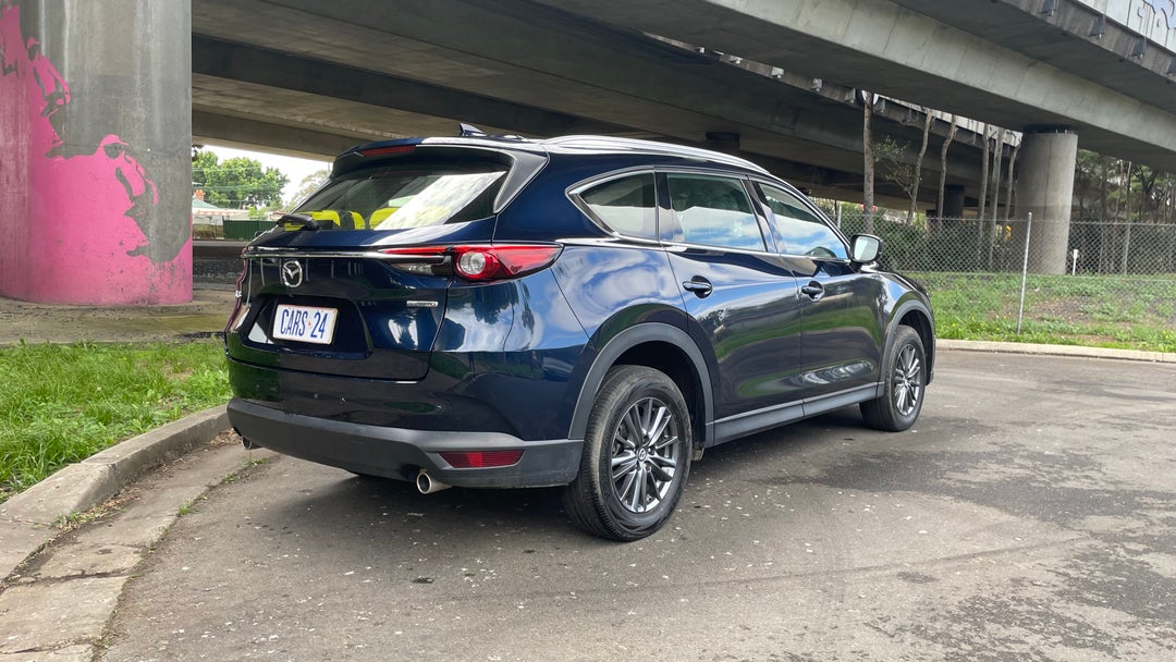 Right Back Diagonal (45- Degree) View