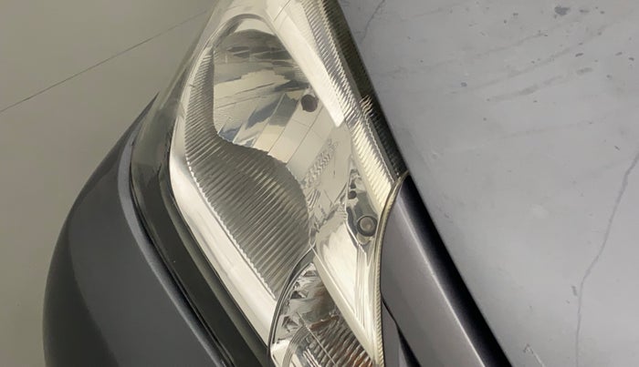 2014 Toyota Etios Liva G, Petrol, Manual, 23,449 km, Right headlight - Minor scratches