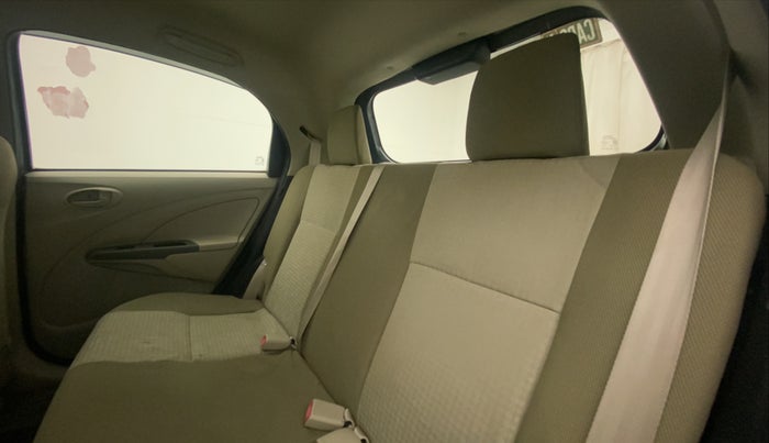 2014 Toyota Etios Liva G, Petrol, Manual, 23,449 km, Right Side Rear Door Cabin