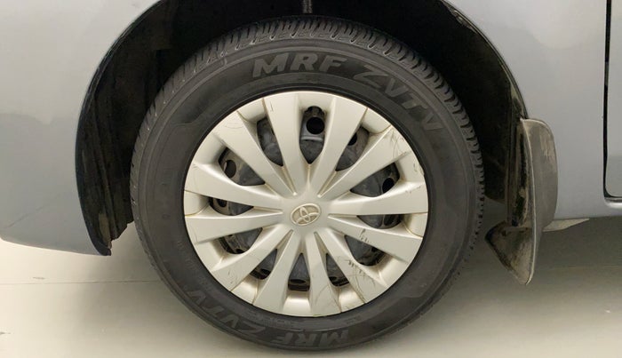 2014 Toyota Etios Liva G, Petrol, Manual, 23,449 km, Left Front Wheel