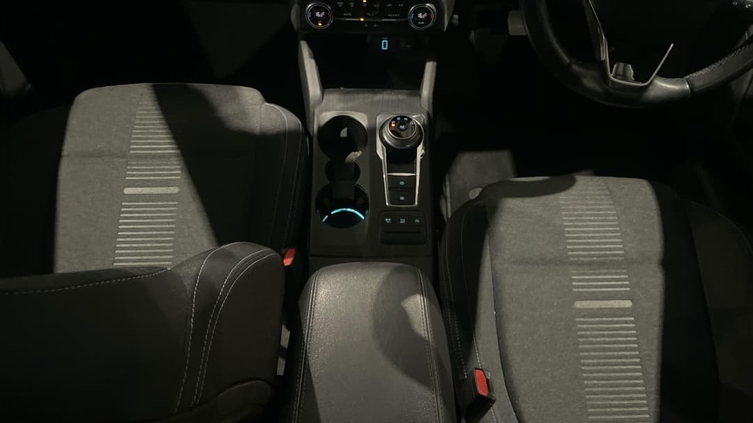 2019 Ford Focus Active, Automatic, 63740 km, Center Console