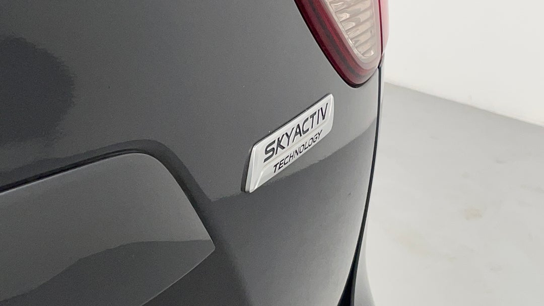 Badge (Boot Right Side)