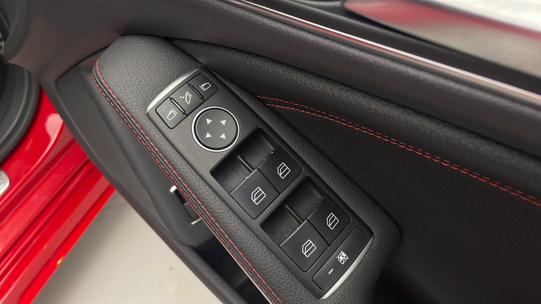 2014 Mercedes-benz CLA 200, Automatic, 44331 km, Drivers Side Door Panel Controls
