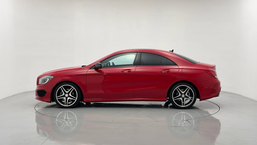 2014 Mercedes-benz CLA 200, Automatic, 44331 km, Left Side View
