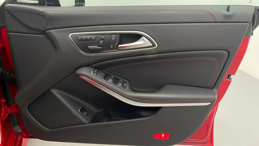 2014 Mercedes-benz CLA 200, Automatic, 44331 km, Speaker View