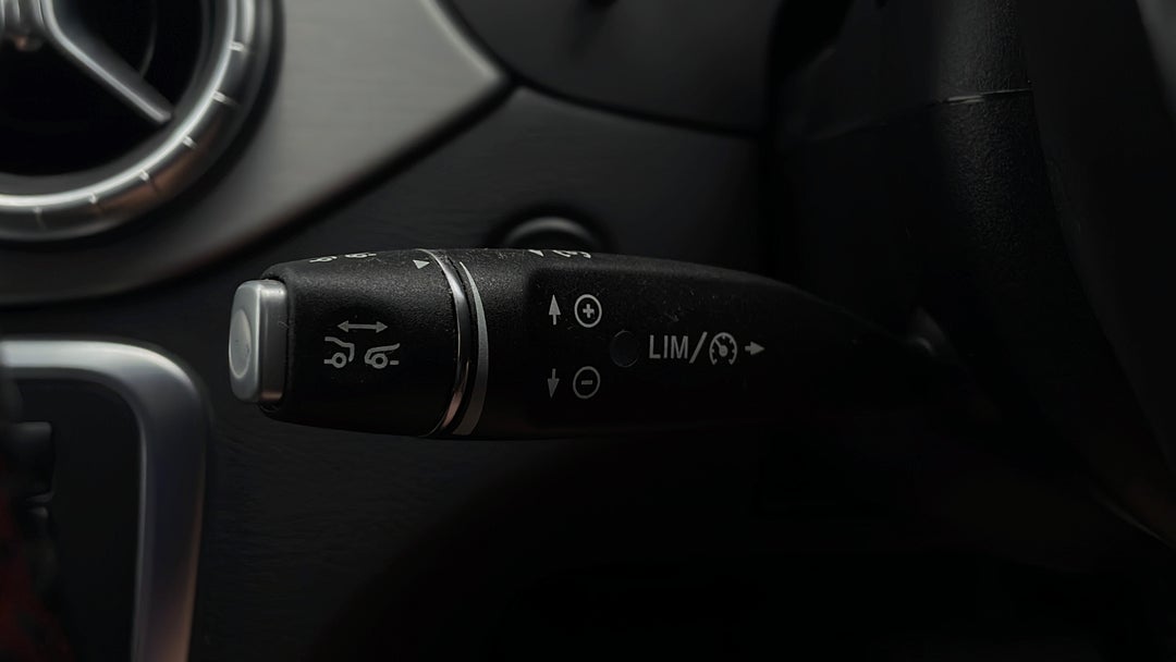 2014 Mercedes-benz CLA 200, Automatic, 44331 km, Cruise Control