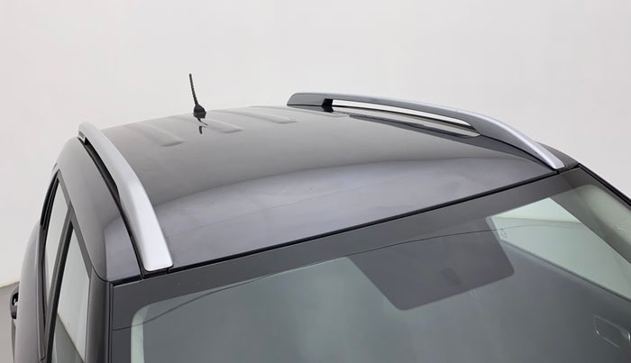 2022 Hyundai VENUE S 1.2, Petrol, Manual, 7,728 km, Roof - Slightly dented