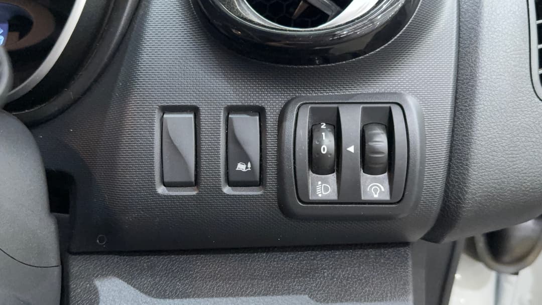2021 Renault Trafic L2 Lwb Premium (125kw), Automatic, 69359 km, Utility Switches/Buttons