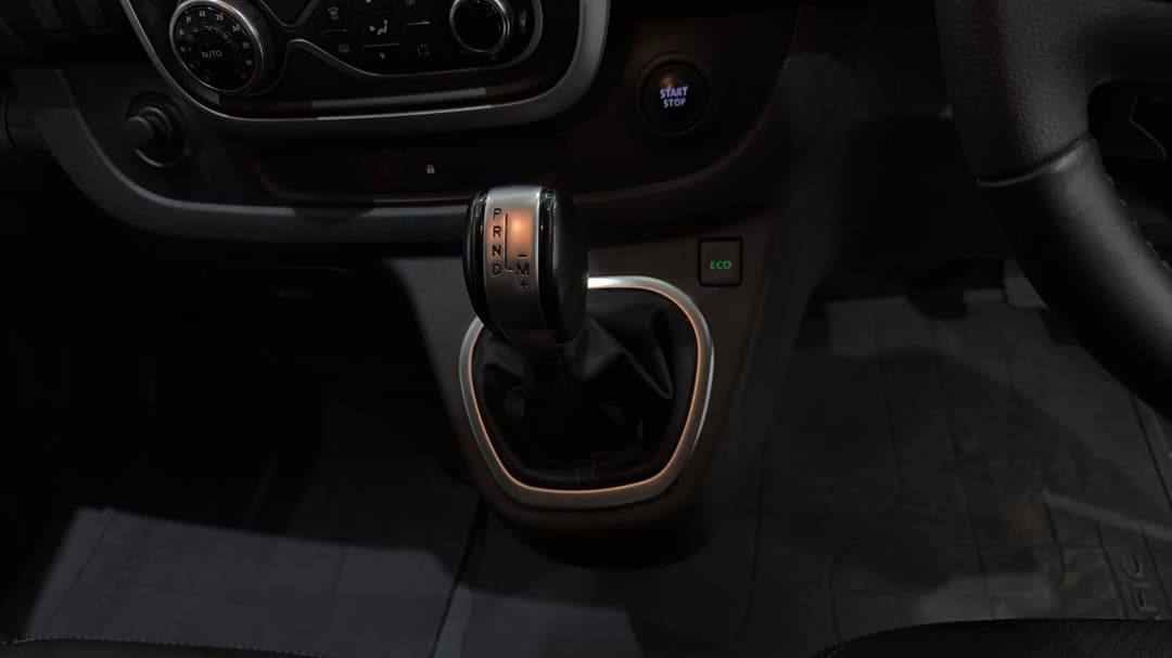 2021 Renault Trafic L2 Lwb Premium (125kw), Automatic, 69359 km, Gear Lever 