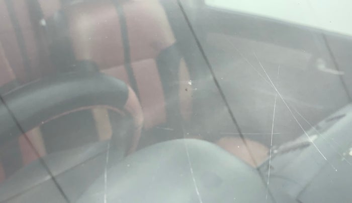2011 Maruti Swift VXI, Petrol, Manual, 95,333 km, Front windshield - Minor spot on windshield