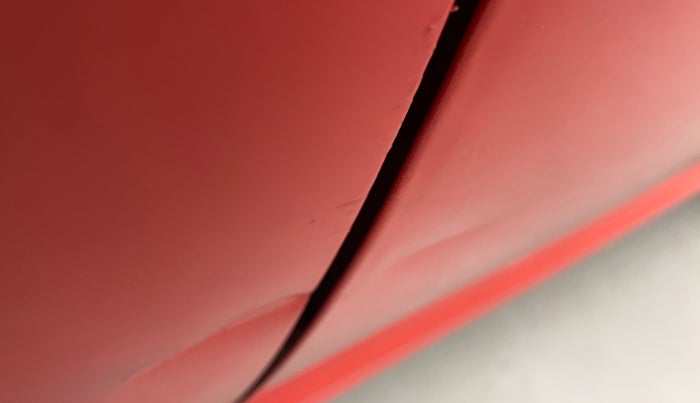 2011 Maruti Swift VXI, Petrol, Manual, 95,333 km, Driver-side door - Slightly dented