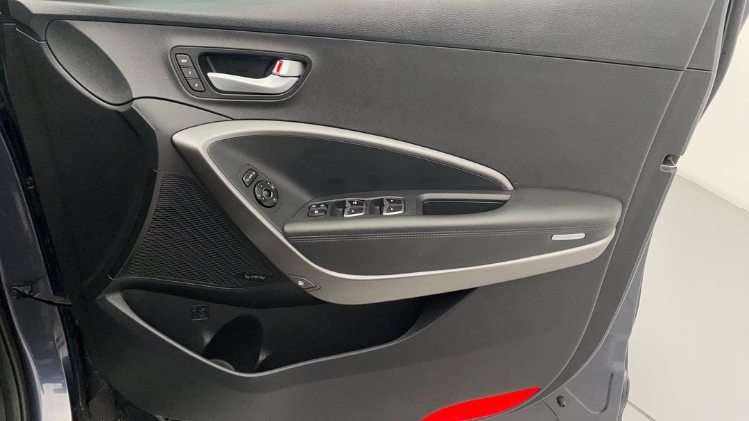 2015 Hyundai Santa Fe Highlander Crdi (4x4), Automatic, 140086 km, Speaker View