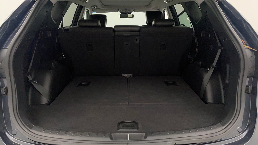 2015 Hyundai Santa Fe Highlander Crdi (4x4), Automatic, 140086 km, Boot Inside View