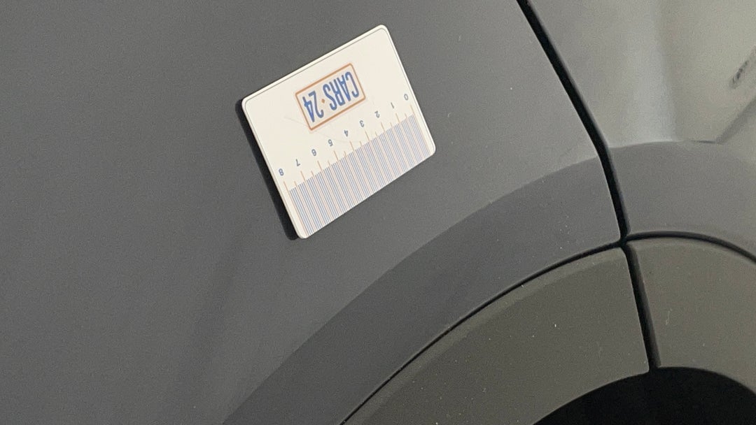 2015 Hyundai Santa Fe Highlander Crdi (4x4), Automatic, 140086 km, Quarter Panel Rear RHS Dent