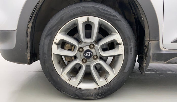 2016 Hyundai i20 Active 1.2 S, Petrol, Manual, 62,304 km, Left Front Wheel