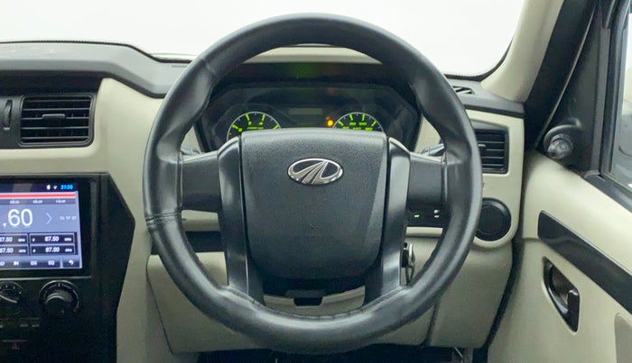 2020 Mahindra Scorpio S5, Diesel, Manual, 66,367 km, Steering Wheel Close Up