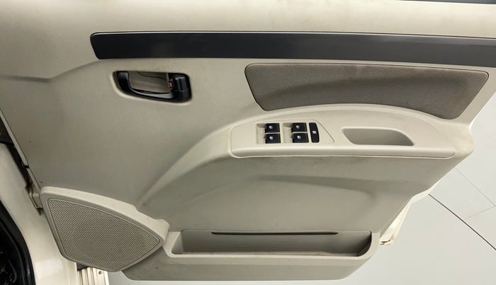2020 Mahindra Scorpio S5, Diesel, Manual, 66,367 km, Driver Side Door Panels Control