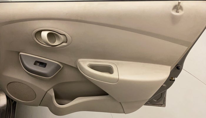 2015 Datsun Go Plus T, Petrol, Manual, 25,483 km, Driver Side Door Panels Control