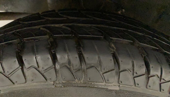 2015 Datsun Go Plus T, Petrol, Manual, 25,483 km, Right Rear Tyre Tread