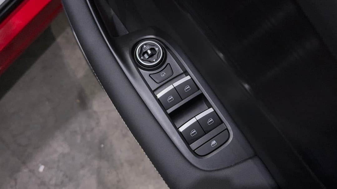 2025 Chery Tiggo 4 Pro Ultimate, Automatic, 11237 km, Drivers Side Door Panel Controls
