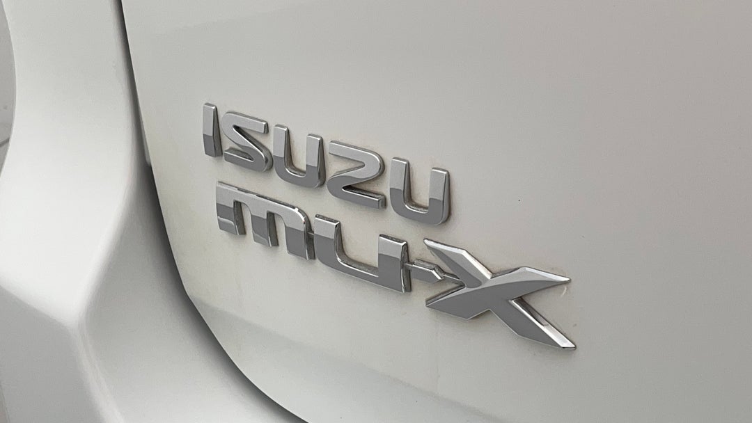 Badge (Boot Left Side)