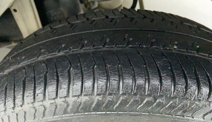 2014 Maruti Alto K10 VXI P, Petrol, Manual, 58,762 km, Left Rear Tyre Tread