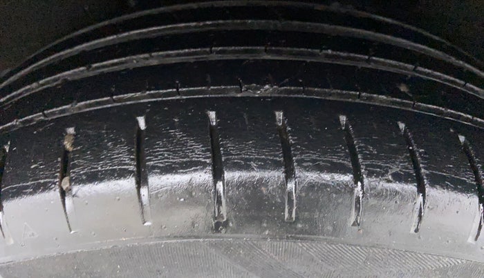 2016 Maruti Baleno ALPHA DDIS 190, Diesel, Manual, 45,573 km, Left Rear Tyre Tread